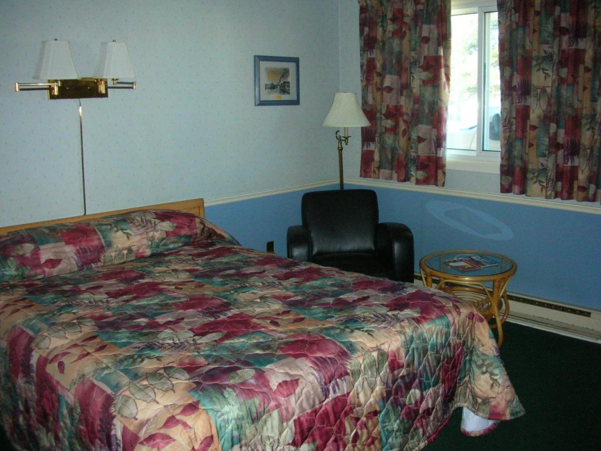Adams Motel Sault Ste. Marie Exterior photo